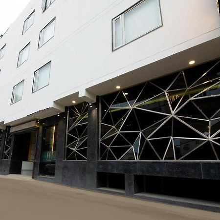 Hotel Stanley By Foxi Group- Near Delhi International Airport Ню Делхи Екстериор снимка