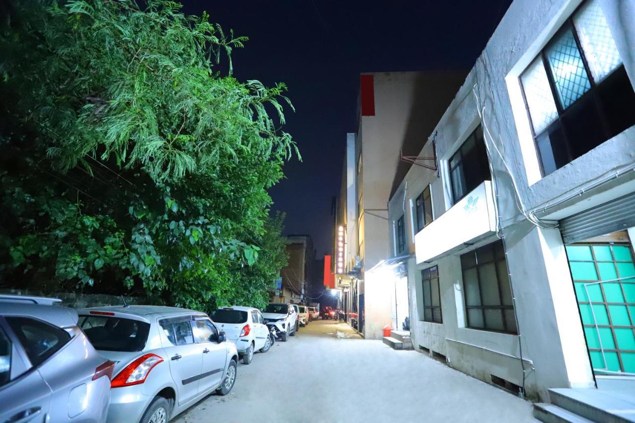 Hotel Stanley By Foxi Group- Near Delhi International Airport Ню Делхи Екстериор снимка