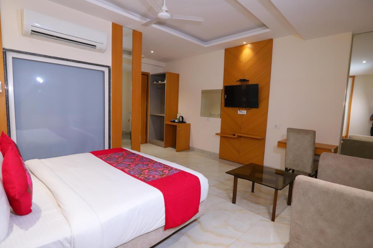 Hotel Stanley By Foxi Group- Near Delhi International Airport Ню Делхи Екстериор снимка
